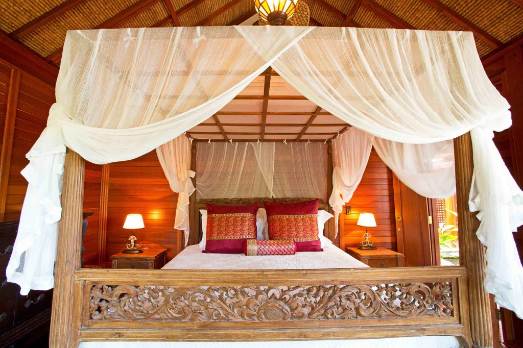 Makepeace Island Bed